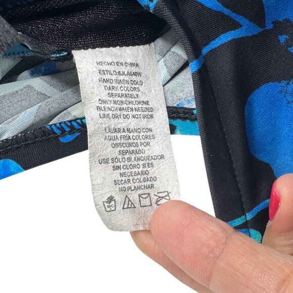 Azul Sz 20W Blue Floral‎ One-Piece Swim Dress With Built-In Bra and Bottoms - Picture 11 of 11